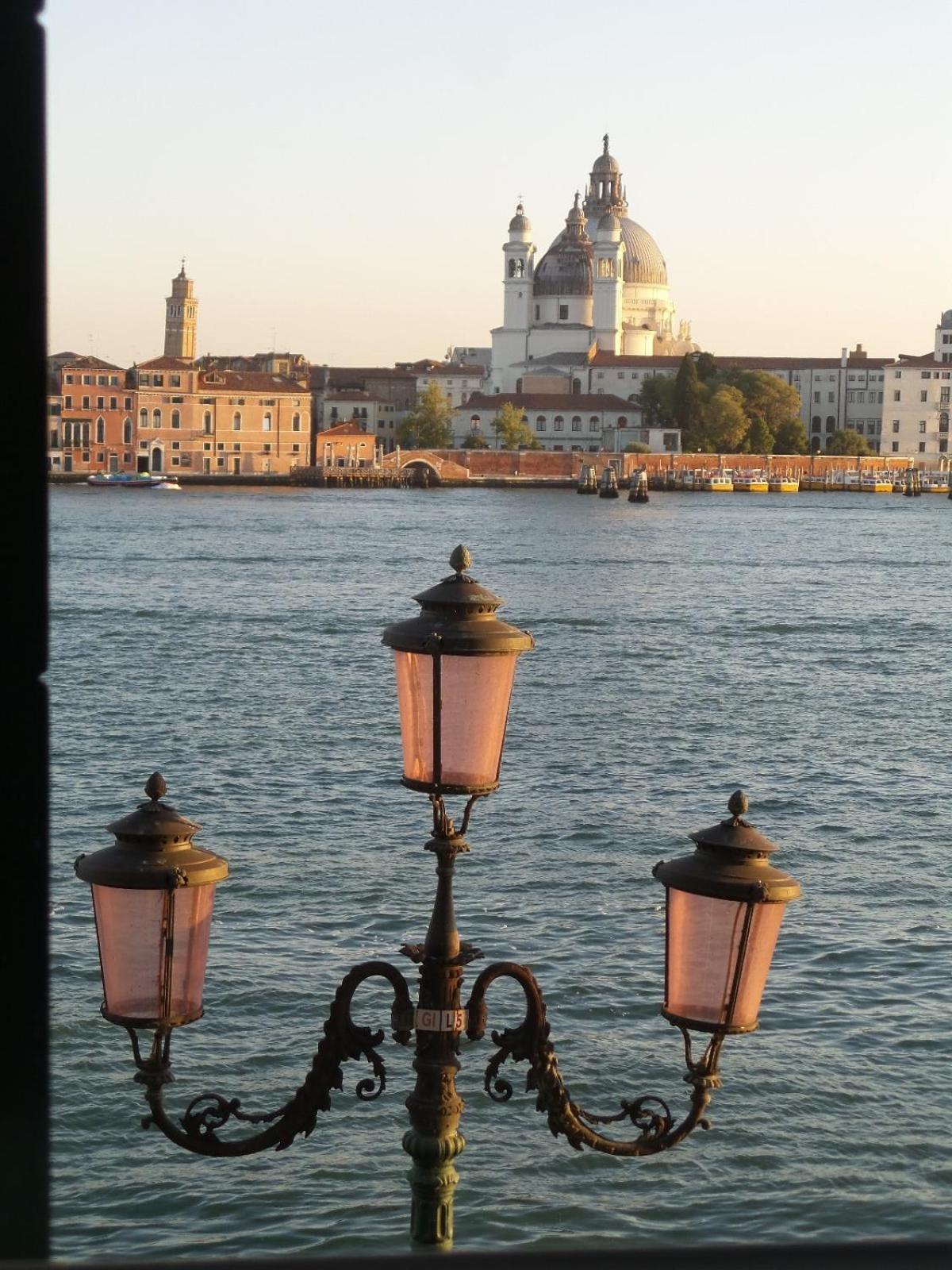 Apartment 3 Windows On St - Waterfront Venedig